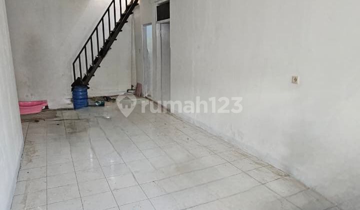For Sale Well-Maintained Ready-to-Live House in Taman Kopo Indah 1 (TKI 1) Comfortable, Well-Kept Residence with a Strategic Location 2