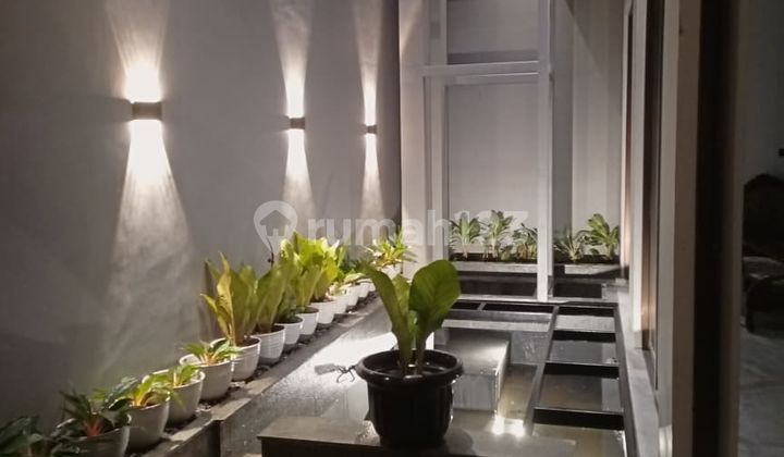 FOR SALE NEW LUXURY 4-STORY HOUSE IN XANDARI SUMMARECON BANDUNG, SERENE AND COMFORTABLE LIVING WITH A STRATEGIC LOCATION 2