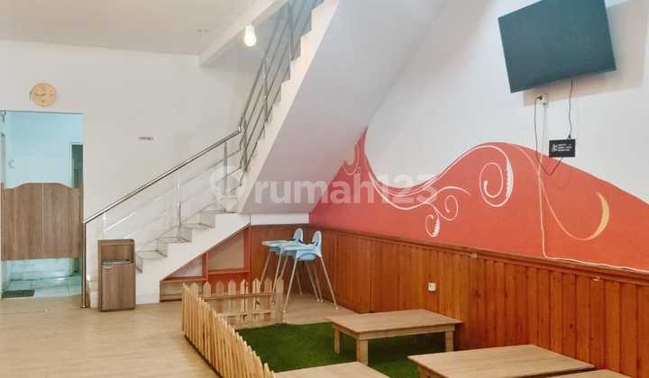 For Rent: 2-Story Shophouse in Singgasana Bandung with Parking Lot and Busy, Strategic Location with Easy Access 2