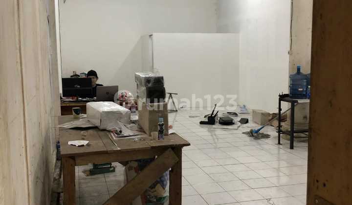For Rent, Pagarsih Bandung Shop House Ready to Use, Strategic Location and Easy Access 2