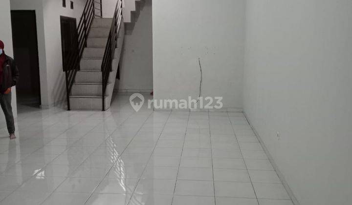 Rumah Bagus Minimalis Modern Siap Huni di Batununggal Bandung 1