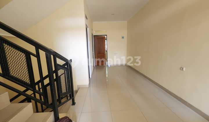 Disewakan Rumah Baru 3 Lantai di Turangga Bandung Hunian Nyaman Siap Huni Lingkungan Aman dan Strategis Akses Mudah Disewakan Rumah Baru 3 Lantai di Turangga Bandung Hunian Nyaman Siap Huni Lingkungan Aman dan Strategis Akses Mudah