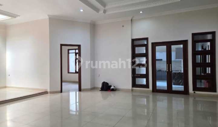 For Sale House in Sianggasana Bandung Safe and Comfortable Residence Ready to Occupancy Strategic Location 2