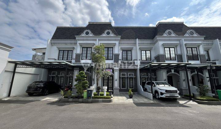 Villa di Komplek Marriot Residence Jalan Sunggal  1