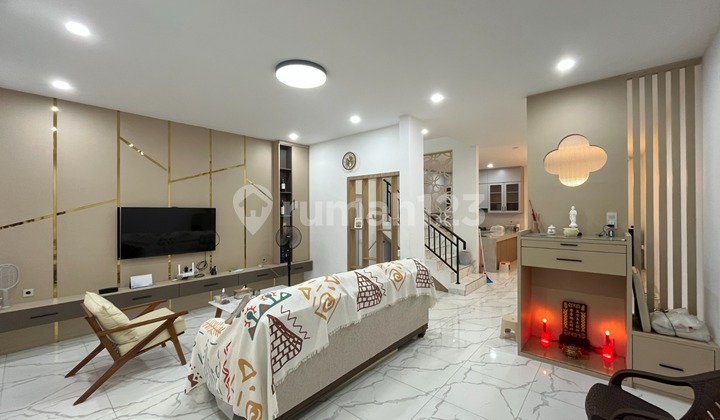 Villa di Komplek Rukun Mas ( Adam Malik )