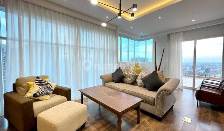 Penthouse di The Reiz Condo 1