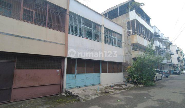 Rumah di Jalan Tamiang Dekat Serdang 2