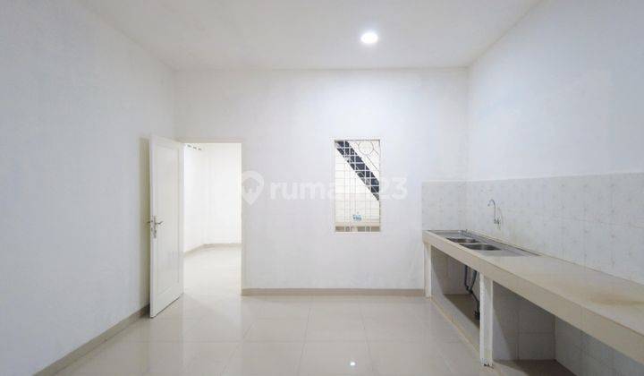 Villa di Jalan Kartini Dalam 4