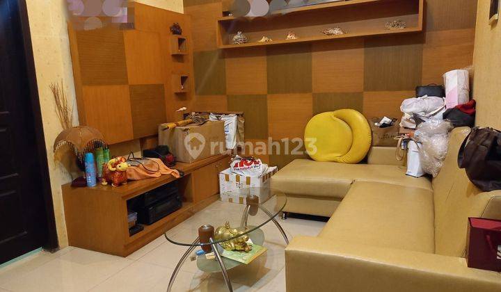 Villa di Komplek Cemara Asri Jalan Cherry  2