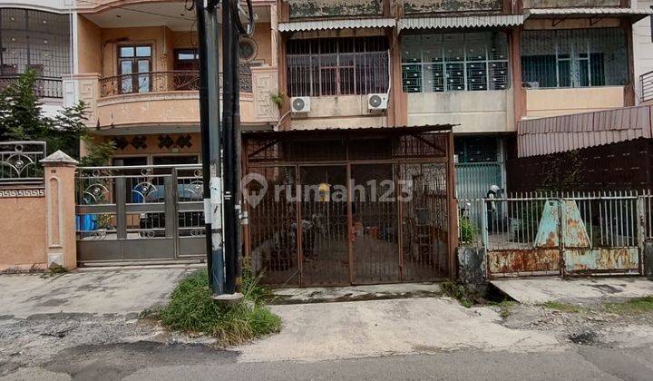 Ruko di Jalan Hos Cokroaminoto Dekat Pajak Beruang  1