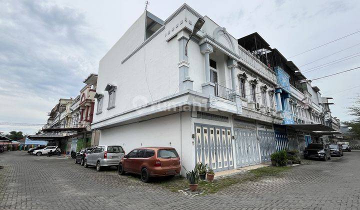 Rumah Hook di Komplek Bilal Prima 2