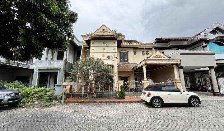 Villa di Komplek Cemara Asri Jalan Melati  1