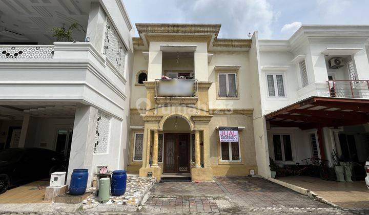 Villa di Komplek Somerset Regency Jalan Sunggal  1