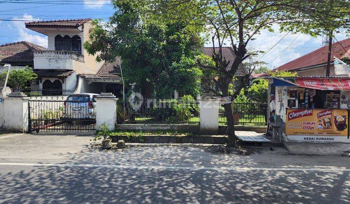 Villa Hook di Jalan Setia Luhur Dekat Kapten Muslim  1