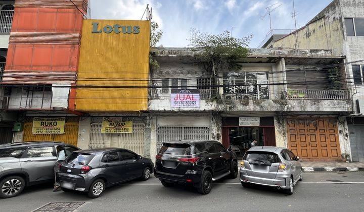 Ruko di Jalan Katamso Dekat Letda Suprapto  1