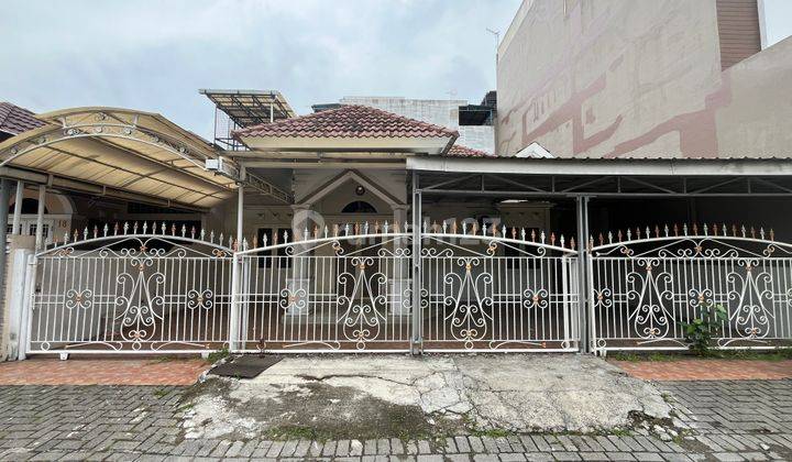 Villa di Komplek Cemara Asri Jalan Nenas  1