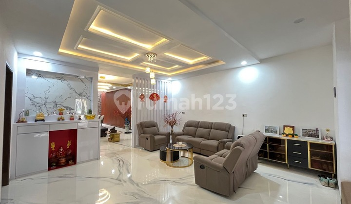 Villa di Komplek Malibu Indah ( Polonia )