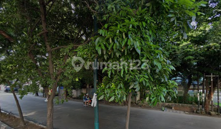 Tanah di Jalan Krakatau ( Dekat Cemara )