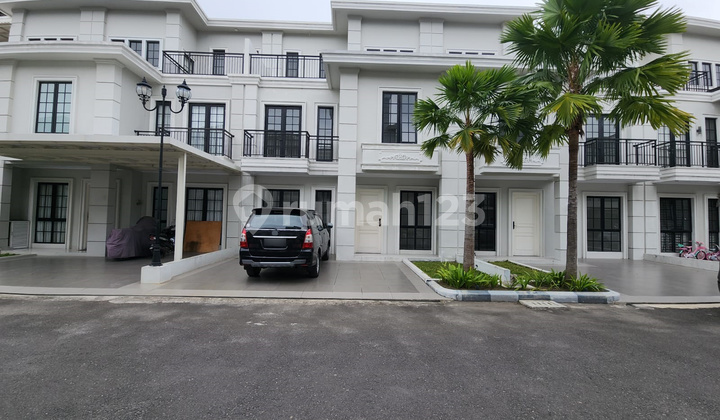 Villa in the Jewel Park Complex (Poland)