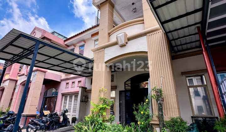 Villa Complex Masdulhak Garden (Mongonsidi)