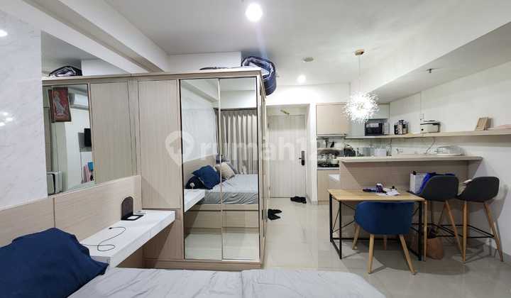 Lux Apartment at Grand Kamala Lagoon Bekasi