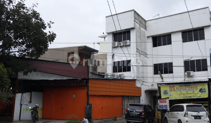 Ruko di Jalan Sekip Ruko di Jalan Sekip
