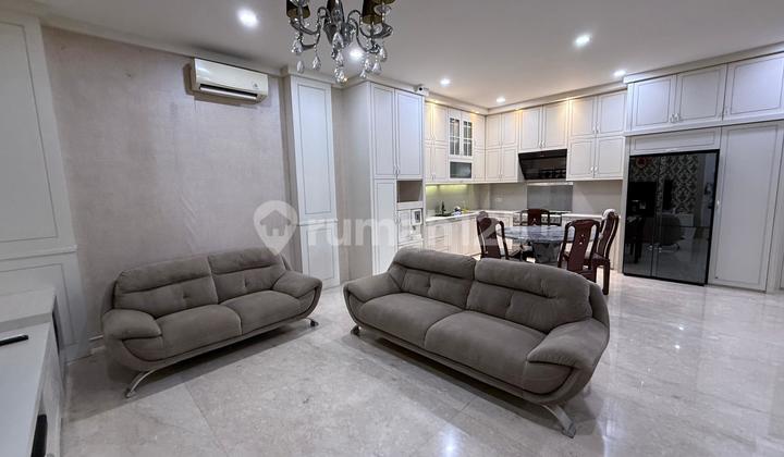 Villa in Mutiara Palace Complex