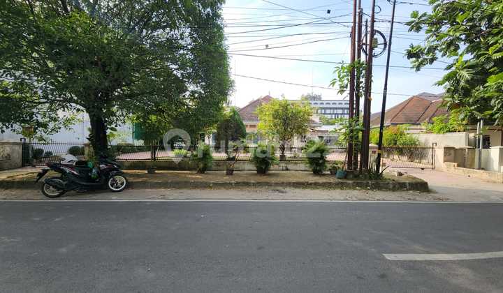 Villa on Haji Misbah Street (Polonia)