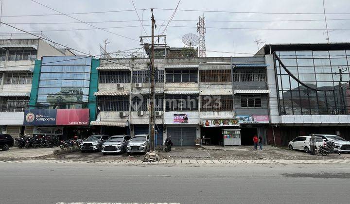 Ruko di Jalan Sutomo Simpang Seram Sebaris Bank Sempoerna  1