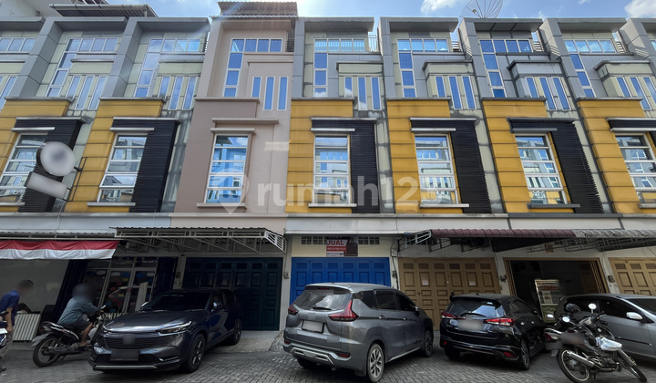 Ruko di Komplek Istana Prima ( Katamso )