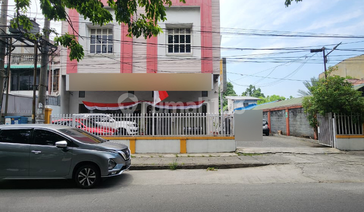 Shop House on Katamso Street (Near Pelangi Intersection)