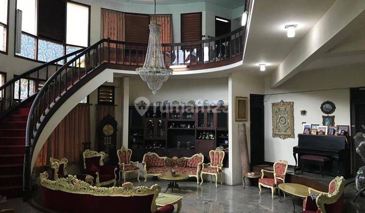 Rumah Murah Mewah 3 Lantai Nego di Simprug, Jakarta Selatan 1