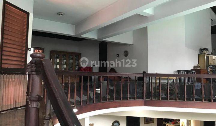 Rumah Murah Mewah 3 Lantai Nego di Simprug, Jakarta Selatan 2