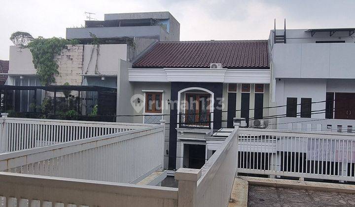 Rumah Gading Serpong Row Jalan 3 mobil 1