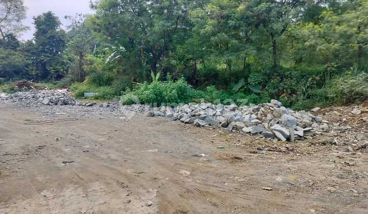 Dijual Dibawah Harga Pasar Tanah 1400 M2 Pinggir Jalan Utama di Legok