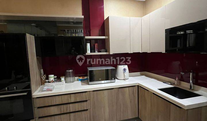 Dijual Rumah Bagus Terawat di Graceland Residence 1