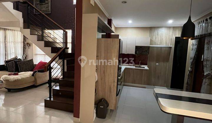 Dijual Rumah Bagus Terawat di Graceland Residence 2