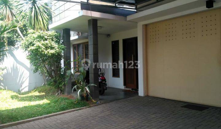 Dijual Rumah Bagus Mewah 2 Lantai di Mekar Wangi 2