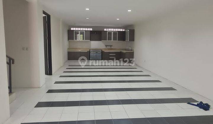 Dijual Rumah Luxury Terawat di Mekar Wangi 1