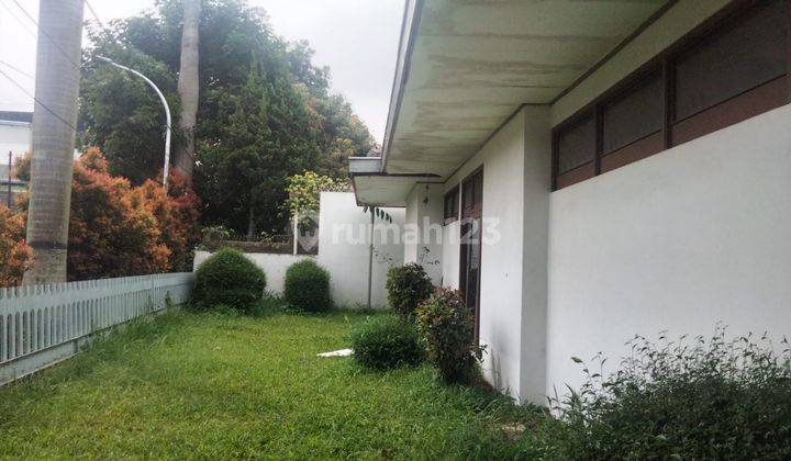 Dijual Rumah 2 Lantai di Jalan.dadali 2