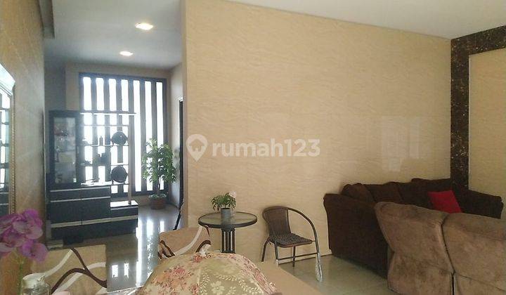 Dijual Rumah Minimalis Strategis di Mekarwangi 1