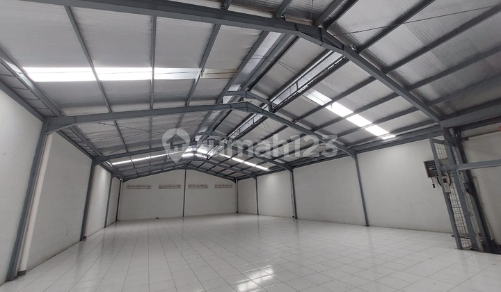 Di Jual Toko Berikut Gudang SHM Bagus strategis Di margahayu selatan Di Jual Toko Berikut Gudang SHM Bagus strategis Di margahayu selatan