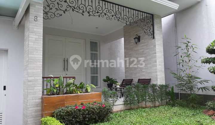 Rumah mewah Klasik & Hanya hitung tanah Setra murni Bandung utara