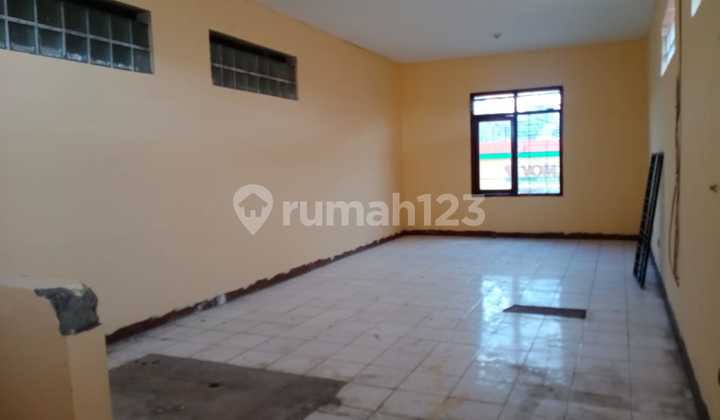 Di Sewakan Rumah Siap Huni Terawat Di Jalan Kembar 2 Regol 6