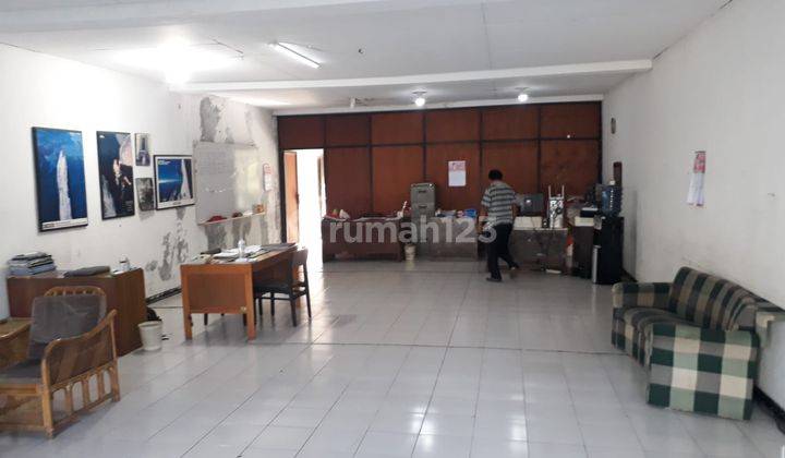 Di Jual Ruang Usaha Bagus Strategis Di Jalan Surya Sumantri 1