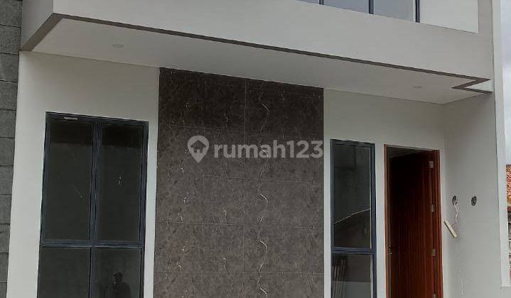 Rumah Baru Siap Huni Setraduta Bandung Harga 1,8 M Nego 1