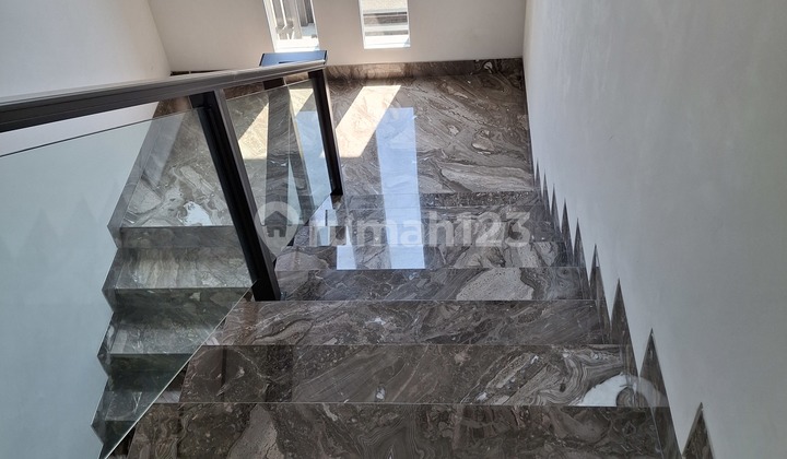 Rumah Lux Setra Duta Bandung Utara Siap Huni Harga Nego 2