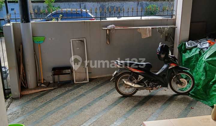 Well-Maintained Hook House Kintamani Batam Centre 2