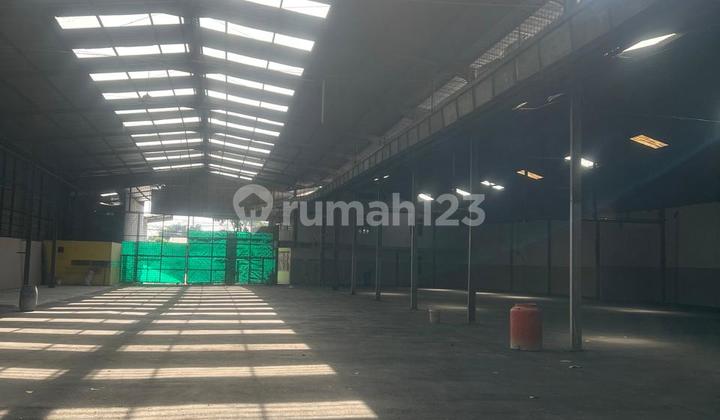 Gudang strategis Soekarno Hatta Bandung