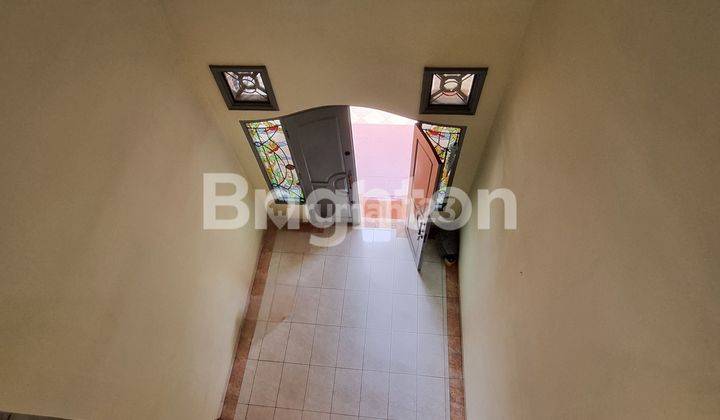 Rumah Mewah 2 Lantai Lebar 12 Meter Kemang Pratama 2